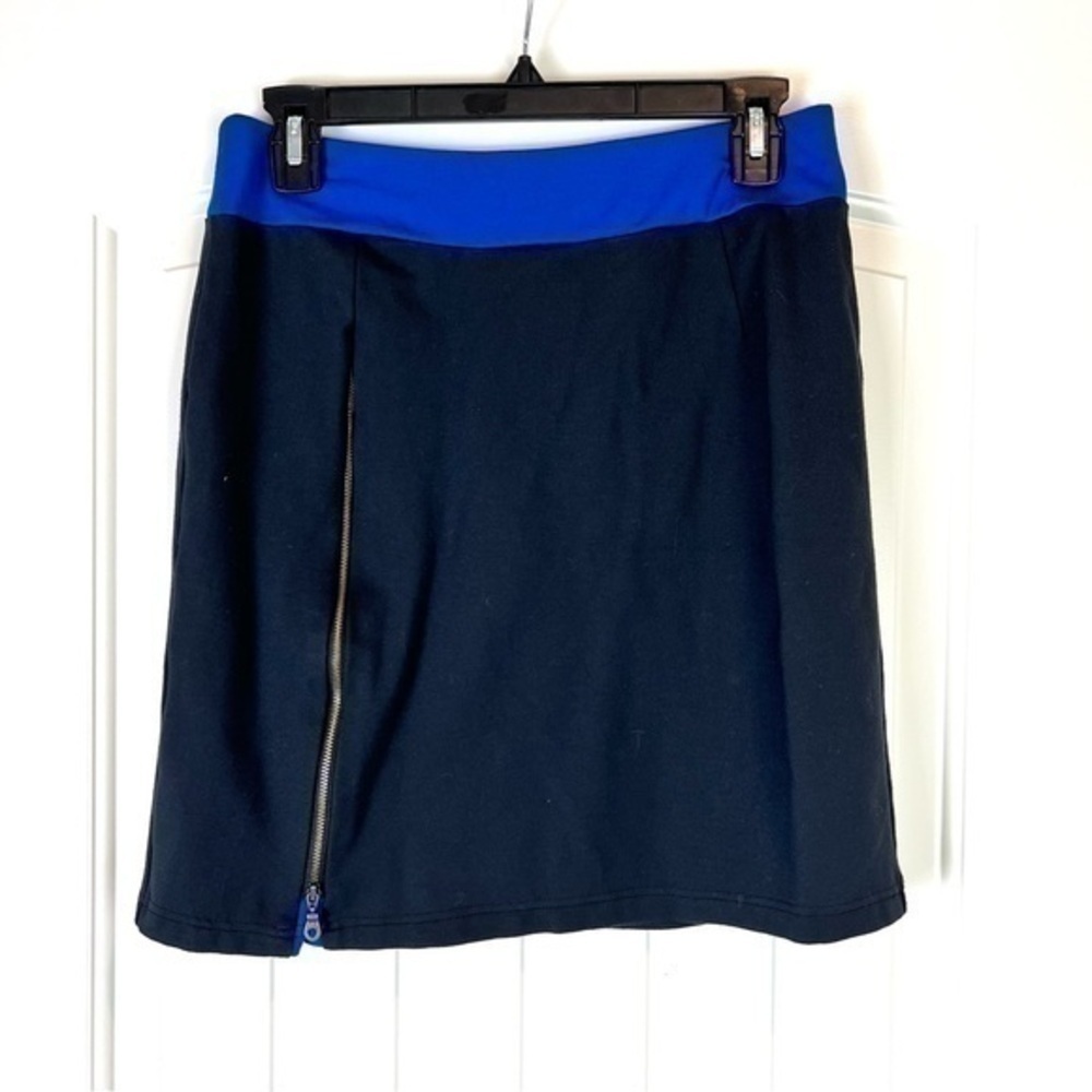 Sahalie Women’s Small Black & Blue Knee-Length Zipper Flare Stretch Tennis Skirt